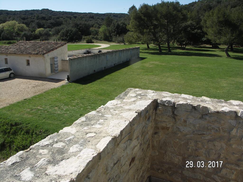 Hotel Domaine Saint Martin Valliguieres Exterior foto