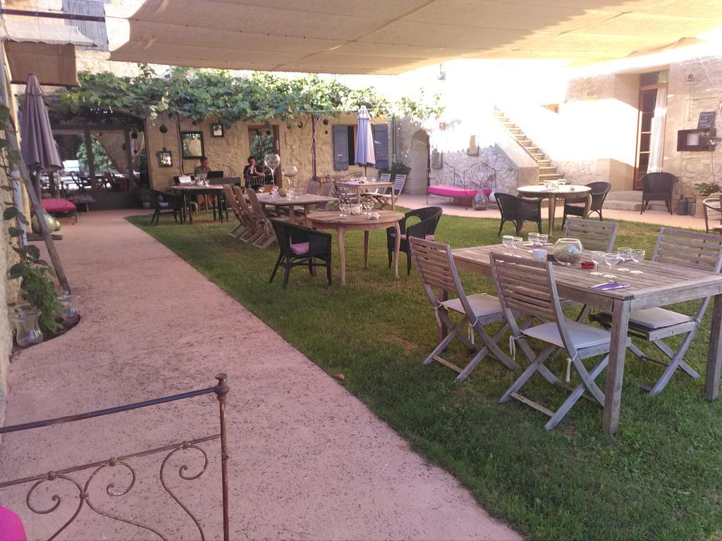 Hotel Domaine Saint Martin Valliguieres Exterior foto