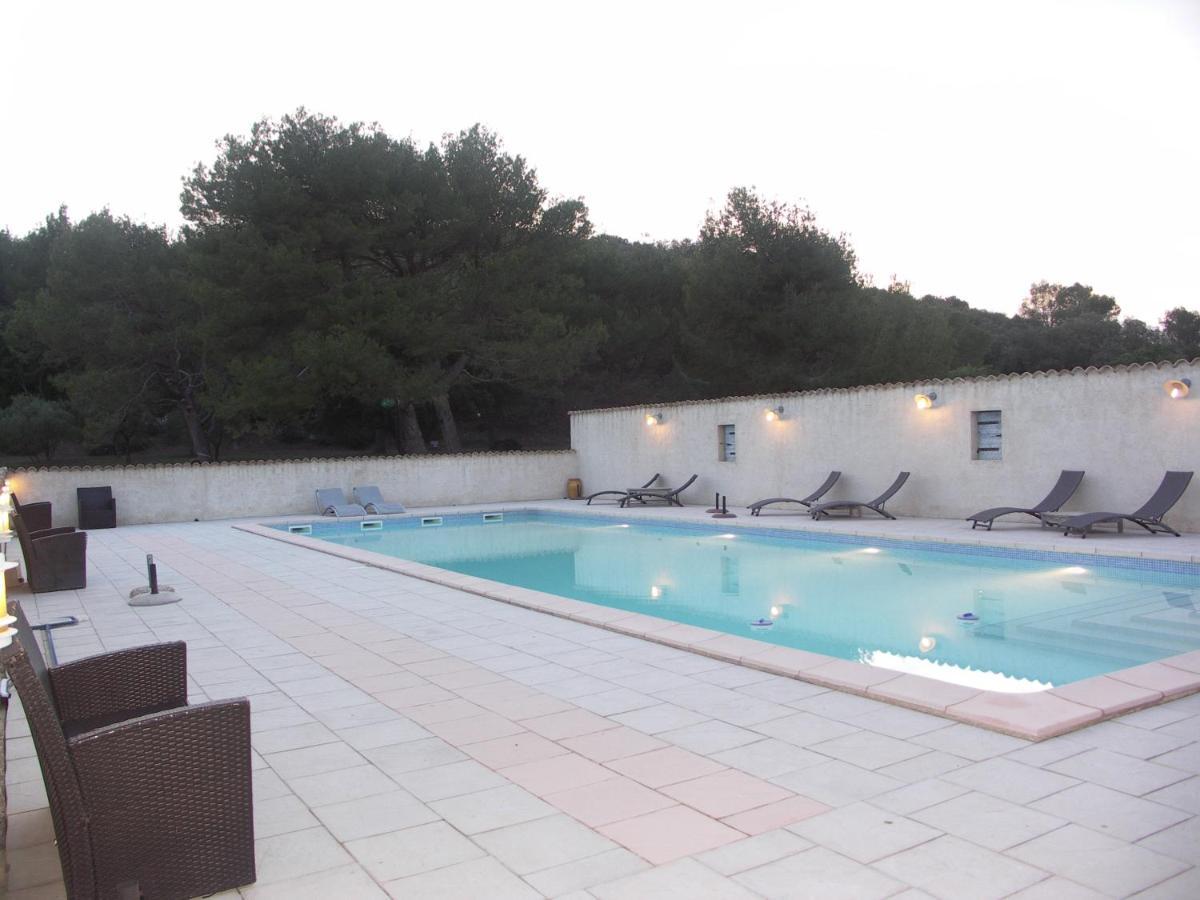 Hotel Domaine Saint Martin Valliguieres Exterior foto